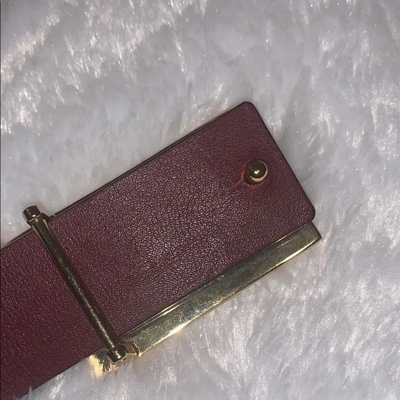 Tory Burch Reversible Black/Crimson Leather Belt with Tortoiseshell Gold Buckle - Picture 5 of 11